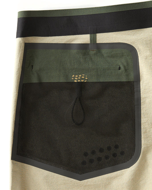 APEX Evolution Trunk by Kelly Slater 17"