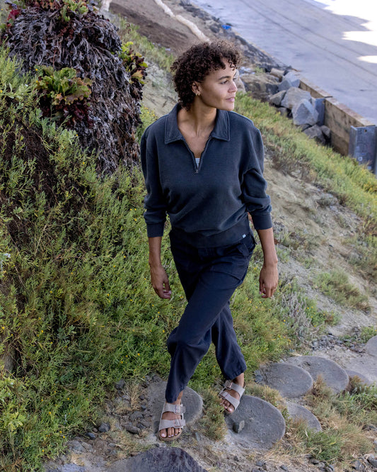 The Women's Sur Half Zip