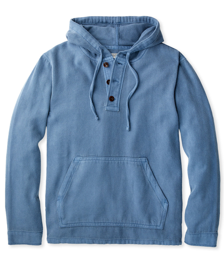 15 Best Travel Hoodies for a Cozy Journey