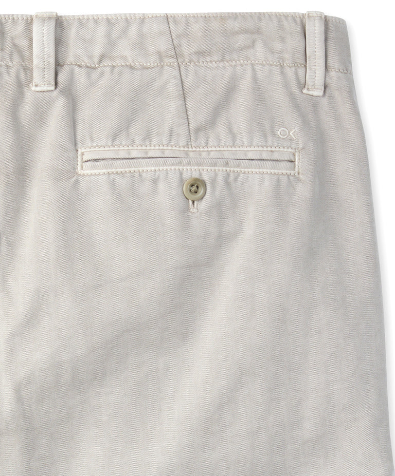 https://www.outerknown.com/cdn/shop/products/1610064_Nomad_Chino_MNL_3_768x.jpg?v=1676655331